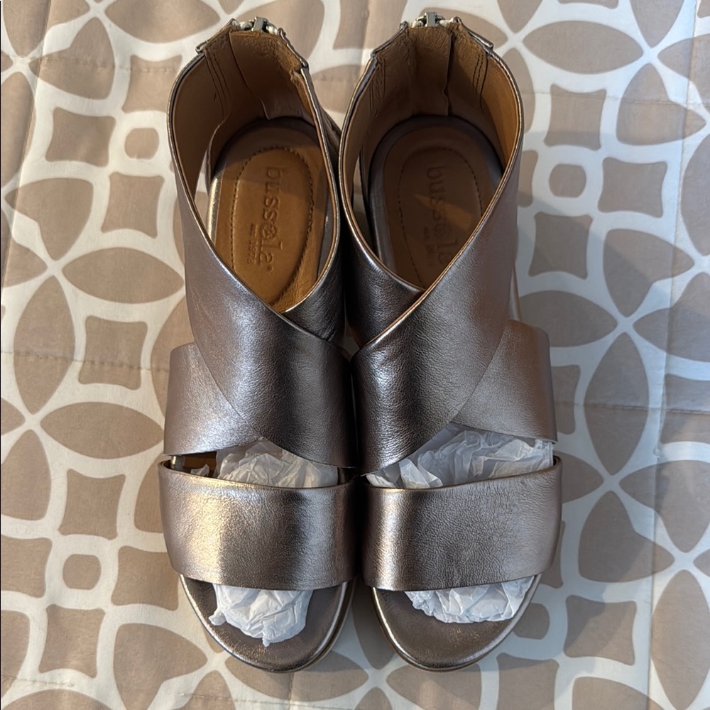 Bussola Silver Sandals Elegant Comfortable Design
